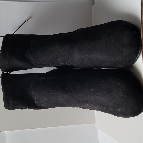 black heeled booties - Picture 3 of 3